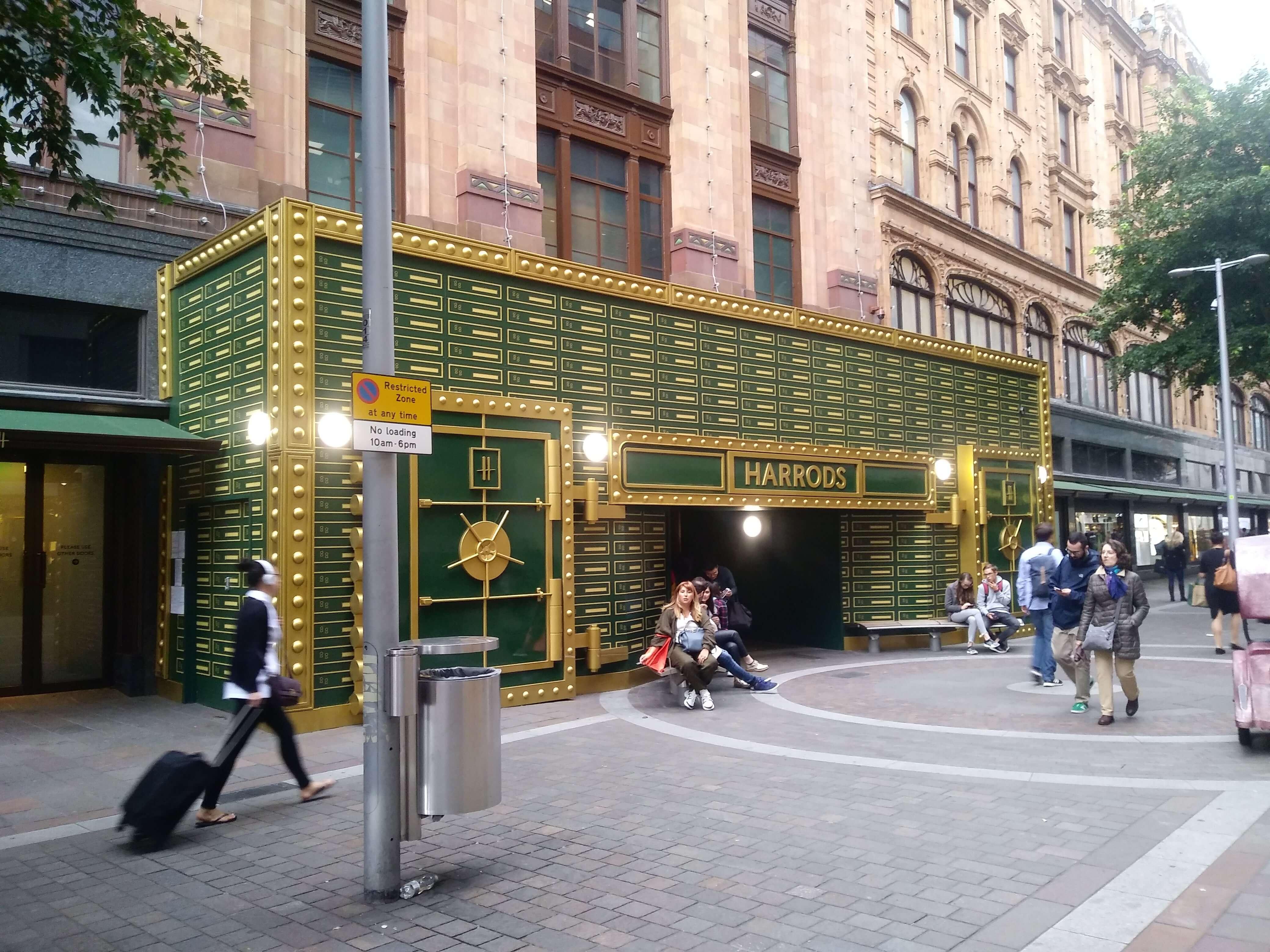This is how you do scaffolding in Harrod's style